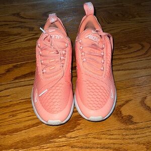 Nike Air Max 270